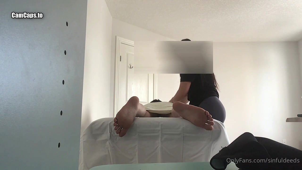 Asian Hot masseuse (16)