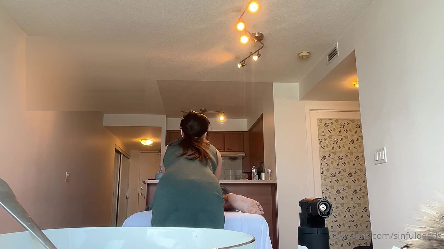 Asian Hot masseuse (17)