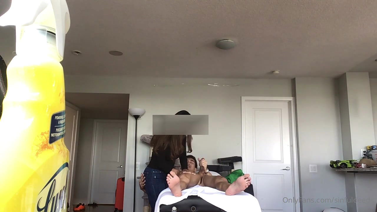 Asian Hot masseuse (5)