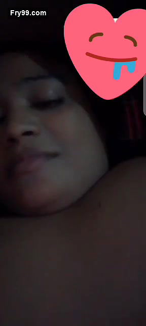 Desi Bigboob Bhabi Showing