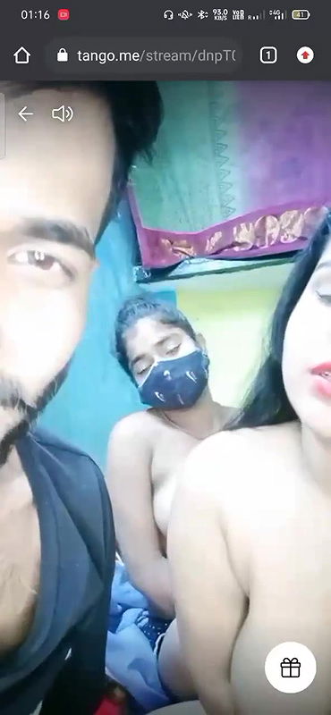 Best threesome fucking in Live