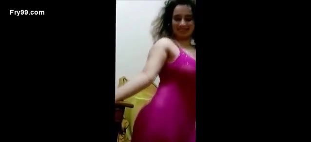 Dubai Call Girl In Pink Lingerie – Movies
