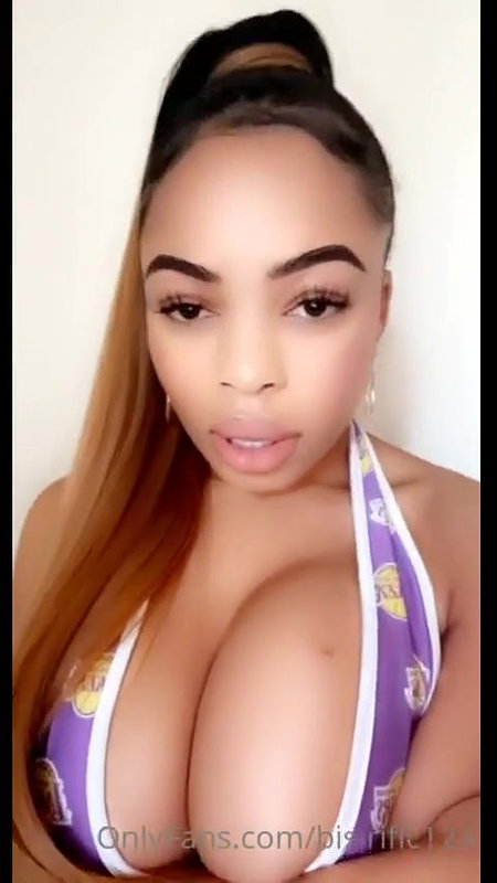 bisirific123 OnlyFans Leaks (5 Videos) 5