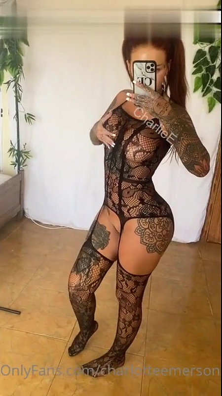 CHARLIE E – charlotteemerson123vip OnlyFans Leaks (4 Videos) 4