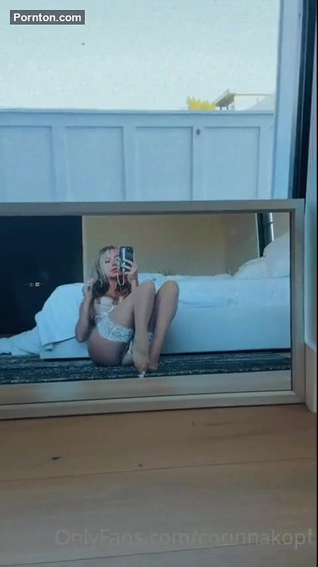Corinna Kopf OnlyFans Leaks (5 Videos) 3