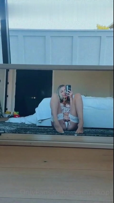Corinna Kopf OnlyFans Leaks (5 Videos) 3