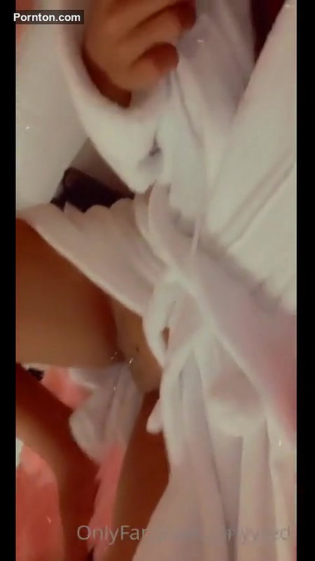 Curlyyred – iamcurlyyred OnlyFans Leaks (3 Videos) 3