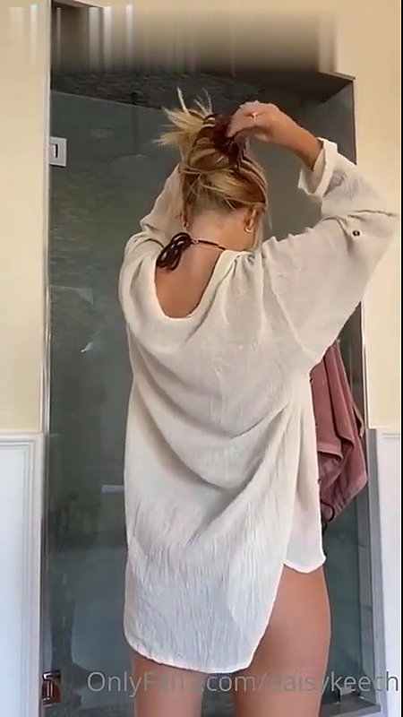 Daisy Keech Nude Strips Down OnlyFans Video