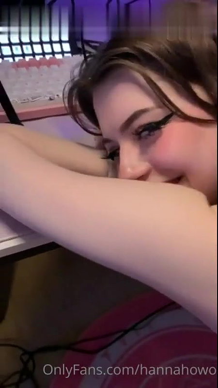 Hannah Owo Thong POV Spanking Onlyfans Video Leaked