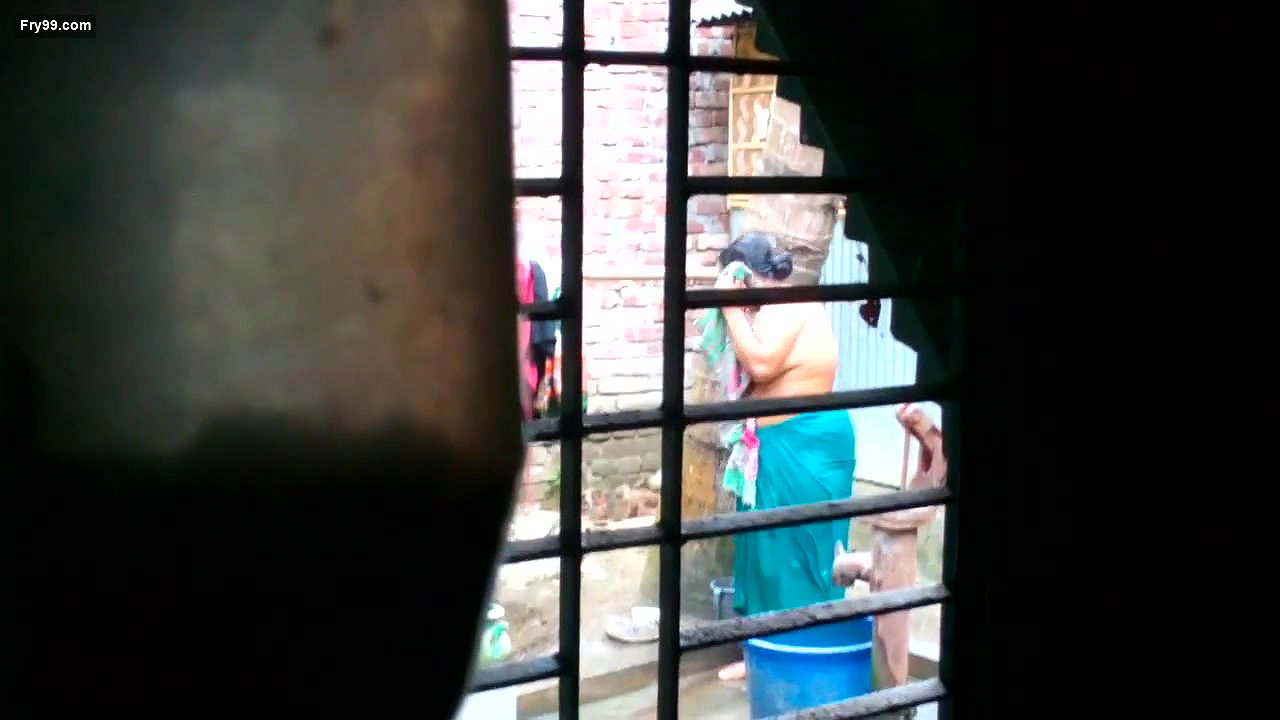 Next Door Kanpuri Wife MMS – Movies