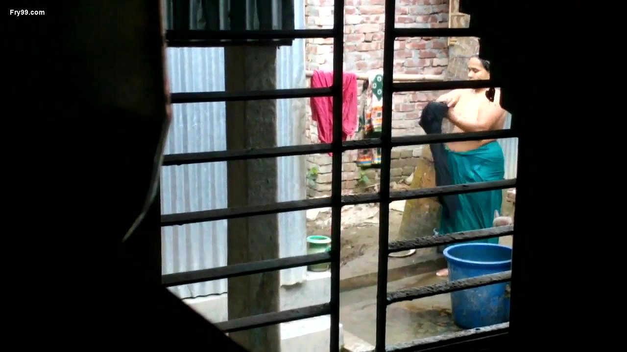 Next Door Kanpuri Wife MMS – Movies