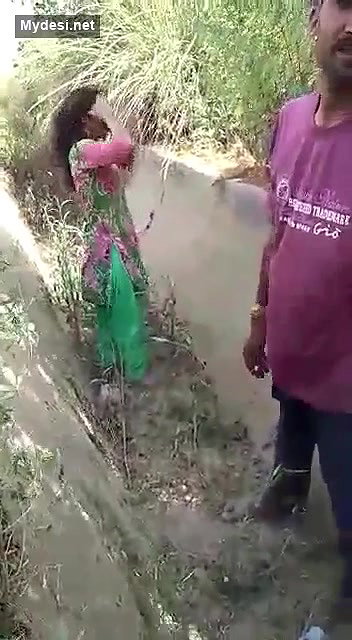Desi village girl fuck outdoor
