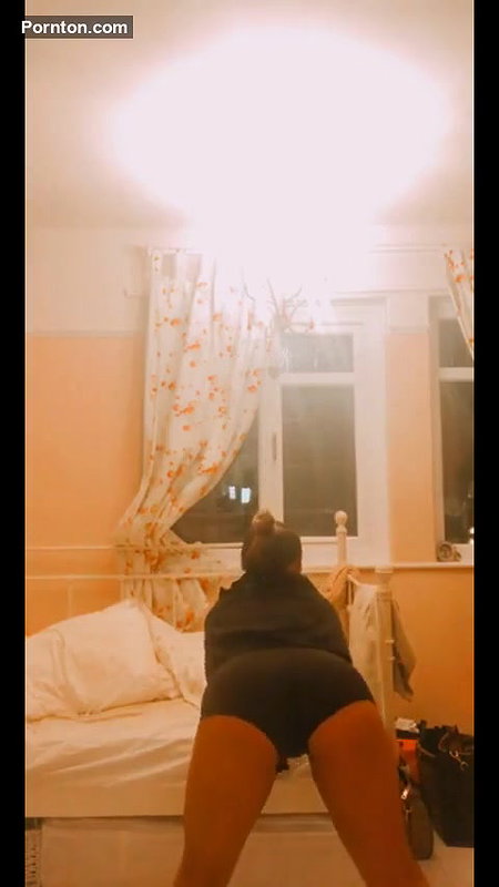 Kate Sharp – Kate Isobel Daisy OnlyFans Leaks (4 Videos) 1