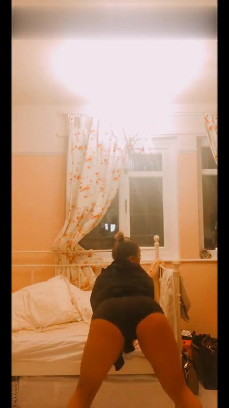 Kate Sharp – Kate Isobel Daisy OnlyFans Leaks (4 Videos) 1