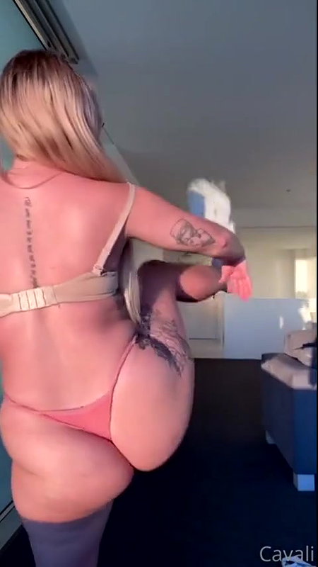 Lilith Cavaliere OnlyFans Strip Tease Video Leaked