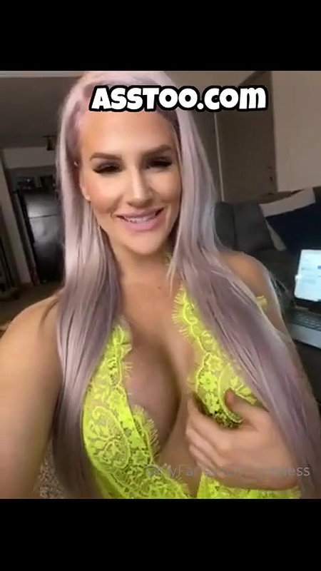 LINNY MAE – linnymaes OnlyFans Leaks (3 Videos) 1