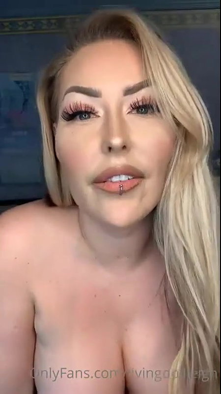 LivingDollLeigh Nude Striptease OnlyFans Video