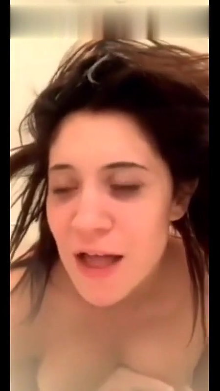 Lizzy Wurst Nude Handbra Snapchat Video Leaked