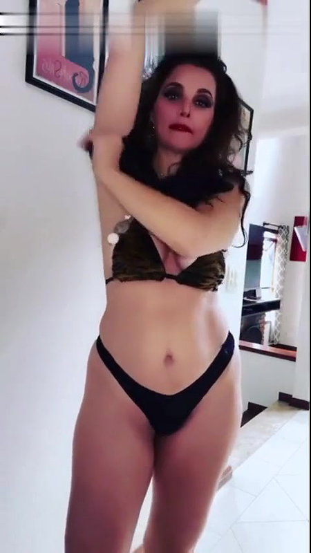 Luiza Ambiel Strip Lingerie Onlyfans Video Leaked – OnlyFans
