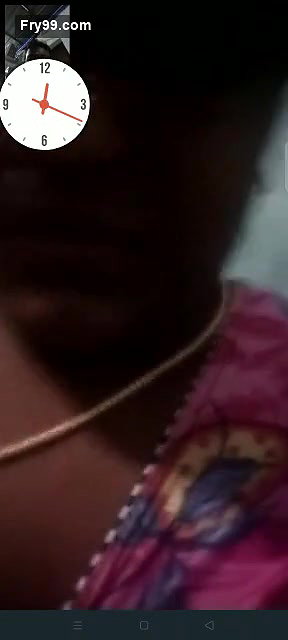 Desi Bhabhi Shows Her Boobs on VC