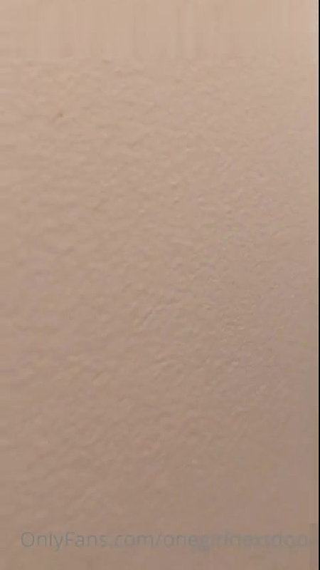 Makayla Bennet – onegirlnextdoor OnlyFans Leaks (2 Videos) 2