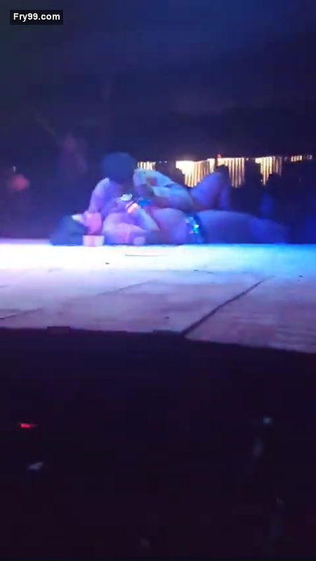 Desi Mujra Show Must Watch