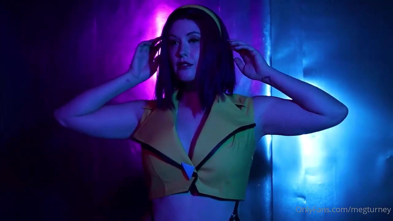 Meg Turney’s Faye Valentine Nude Cosplay Video