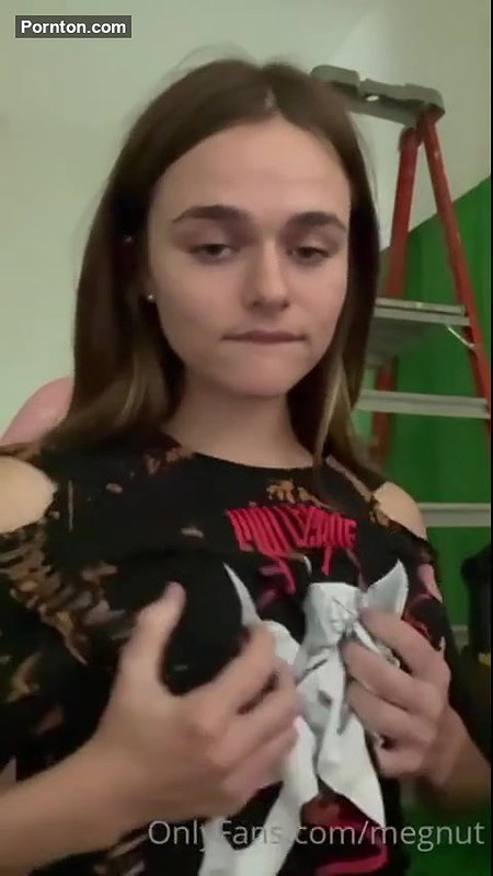 xMegnutt02 Boob Close Up Teasing PPV Video Leaked