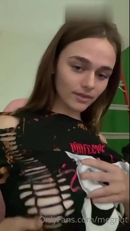 xMegnutt02 Boob Close Up Teasing PPV Video Leaked