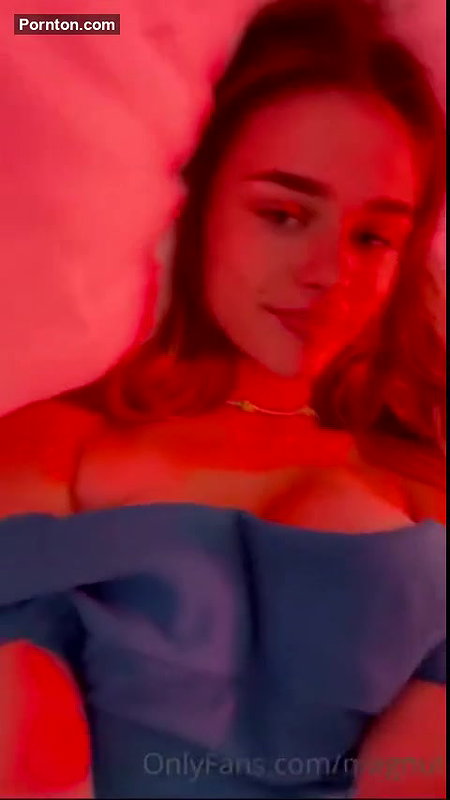 Megnutt02 Nude Selfie Boob Jiggle Onlyfans Video Leaked