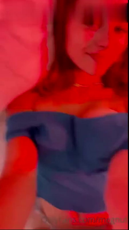 Megnutt02 Nude Selfie Boob Jiggle Onlyfans Video Leaked