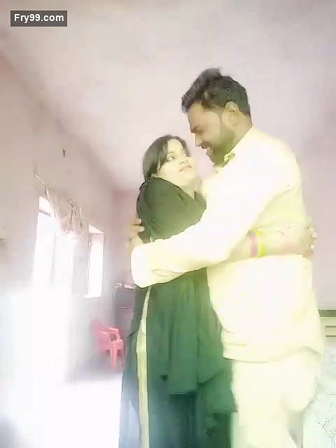 Beautiful bhabhi with lover