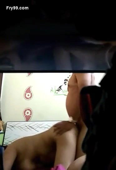 MATURE AUNTY’ MAKING OUT WITH BOYFRIEND