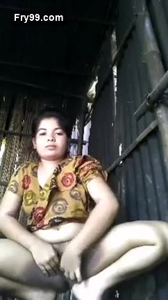 Beautiful Bangla Village Girl Fingering