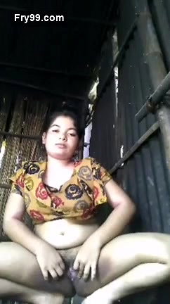 Beautiful Bangla Village Girl Fingering
