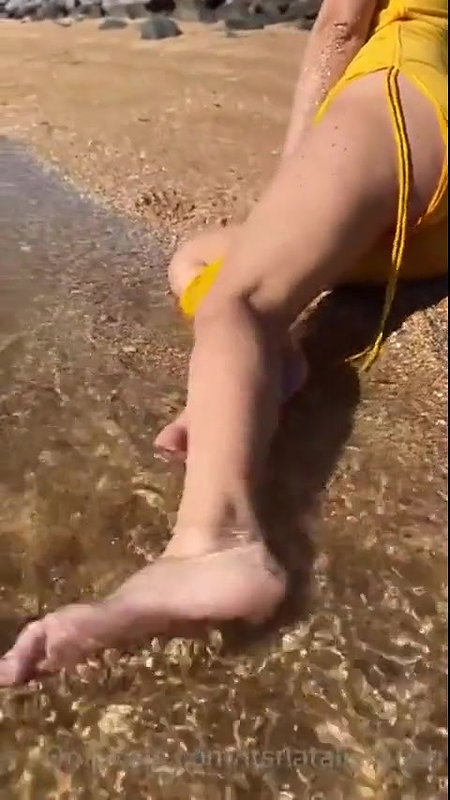 Natalie Roush Feet Tease On Beach PPV Video Leaked