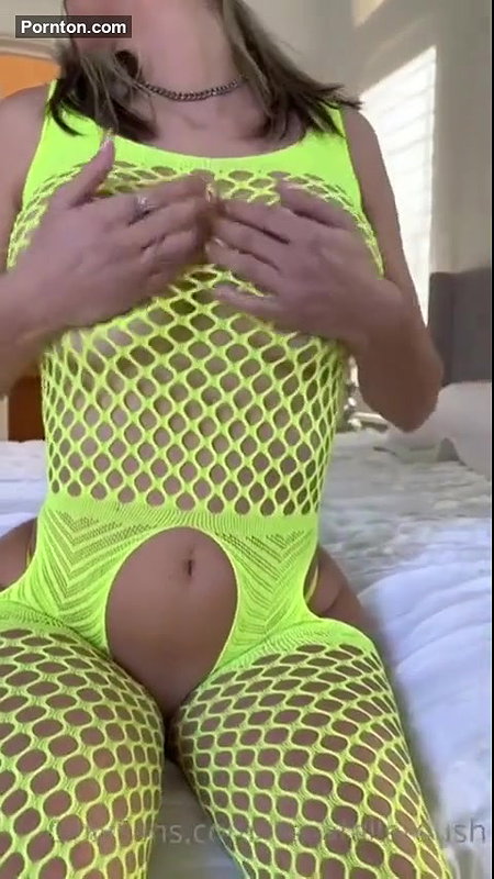 Natalie Roush Nude Fishnet Ass PPV Video Leaked