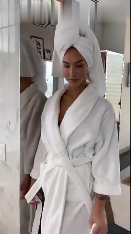 x Rachel Cook Nude Bath Robe Strip Video Leaked