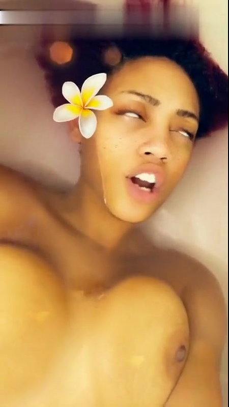 Rarri Red – rarrired OnlyFans Leaks (2 Videos) 2