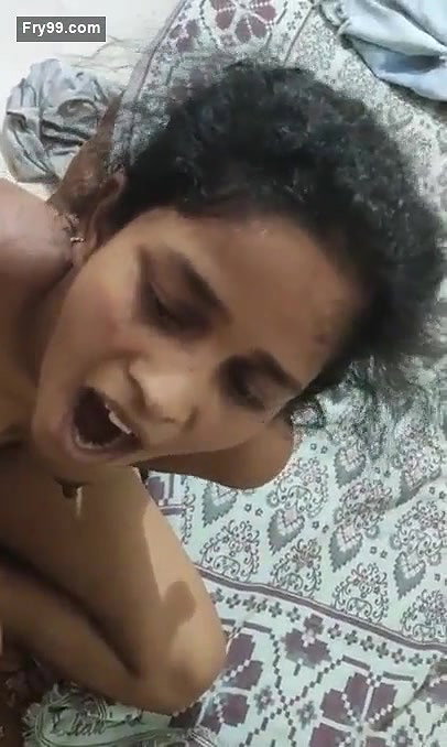 Taking cumshot in mouth
