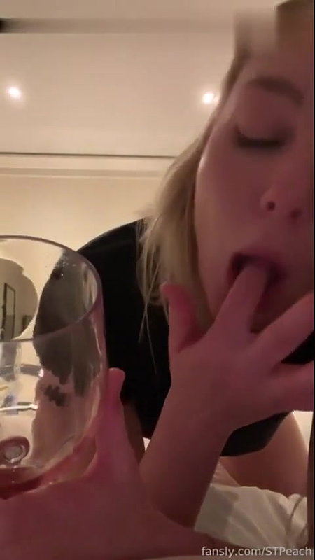 STPeach Ass Thong Tipsy Tease Fansly Set Leaked