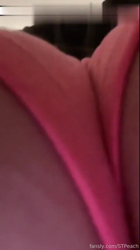 STPeach Pink Shorts Twerking Spank Fansly Video Leaked