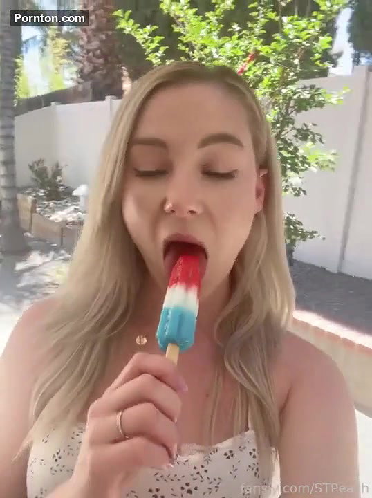 STPeach Popsicle Blowjob Outdoors Video Leaked – OnlyFans