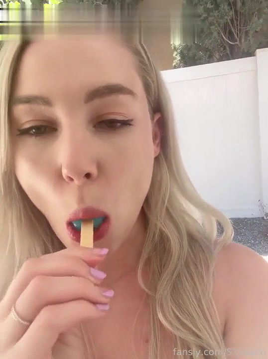STPeach Popsicle Blowjob Outdoors Video Leaked – OnlyFans