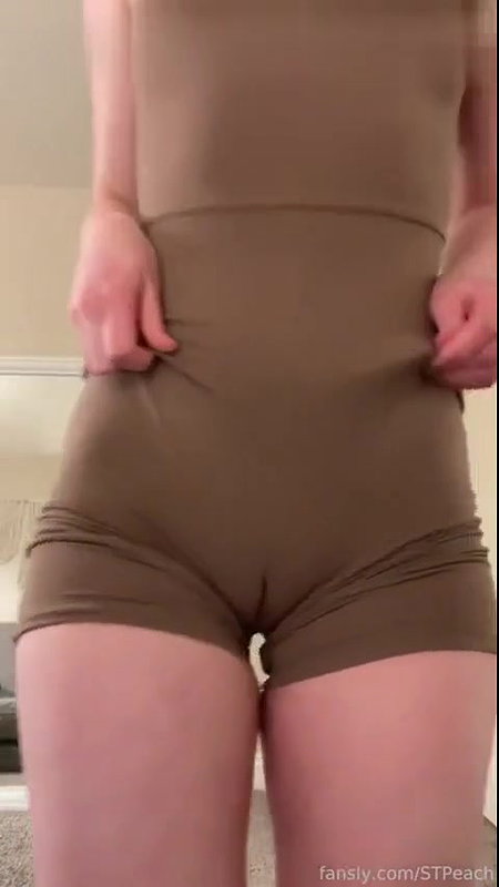 STPeach Pussy Camel Toe Fansly Set Leaked