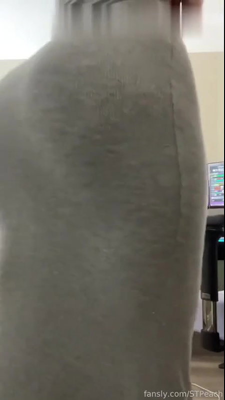 STPeach Tight Dress Strip Ass Spanking Fansly Set Leaked
