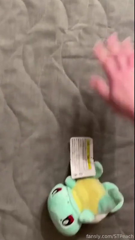 STPeach Unshaved Pussy Grinding Fansly Video Leaked