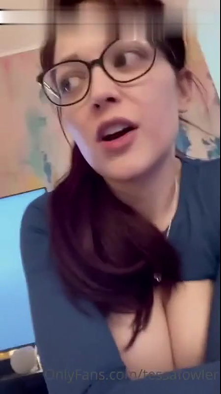 Tessa Fowler Topless Big Tits Strip Video Leaked – OnlyFans