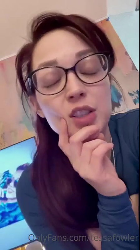 Tessa Fowler Topless Big Tits Strip Video Leaked – OnlyFans