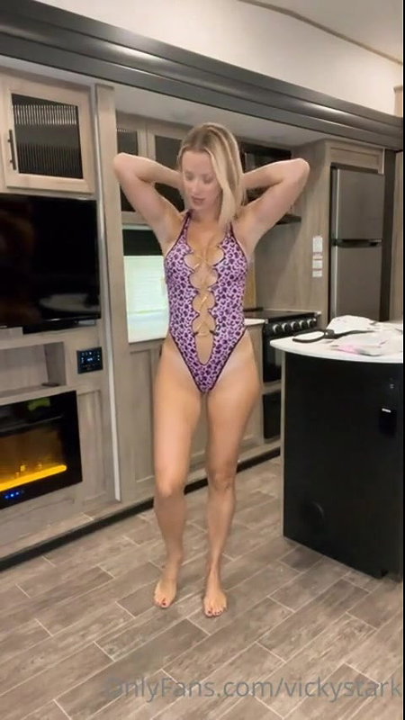 Vicky Stark Sexy Costumes Onlyfans Video Leaked